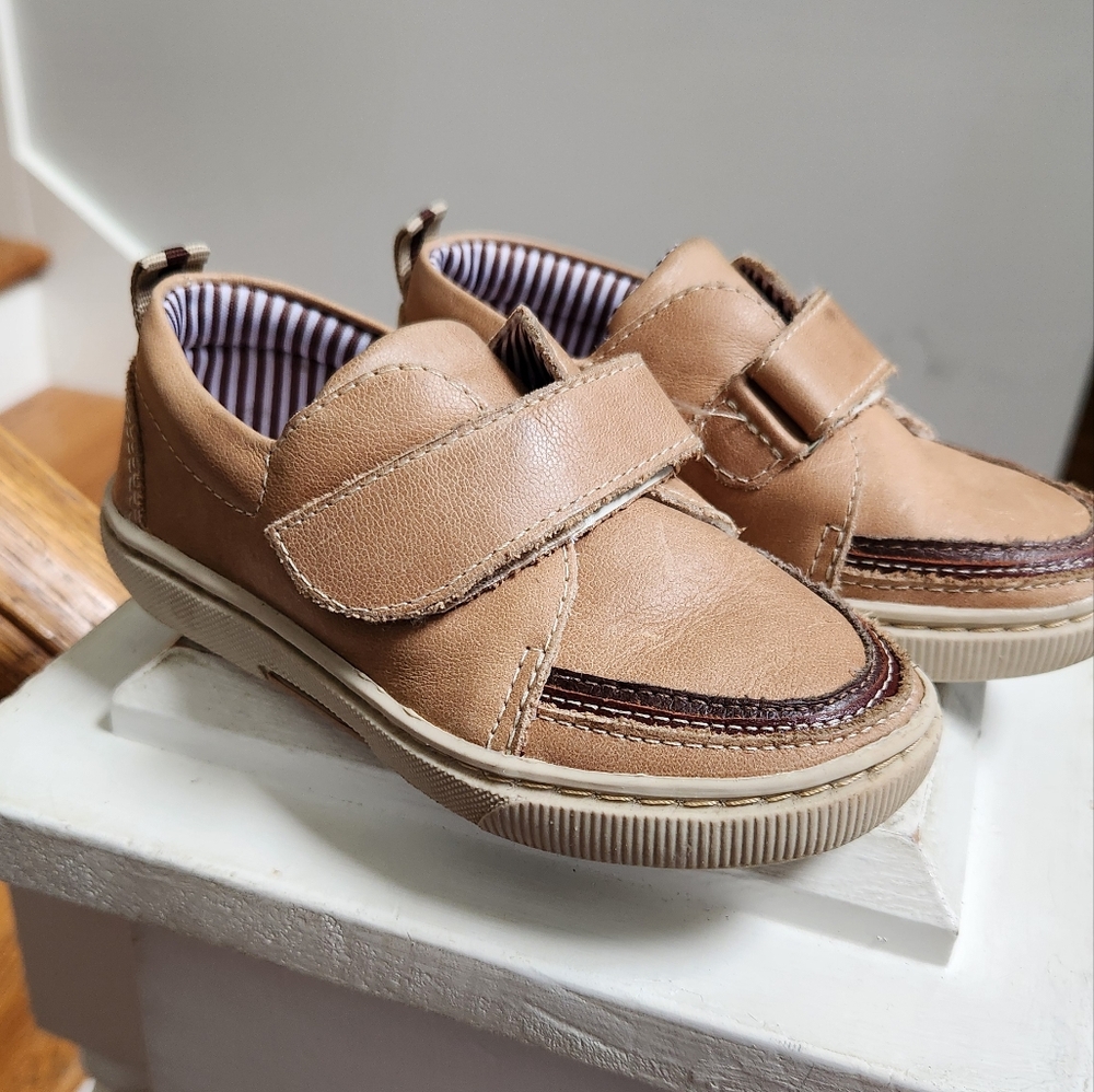 EUC Kimey Couro Almond Leather Velcro Slide-On Kids Shoes Size US 8.5 Ret. $70